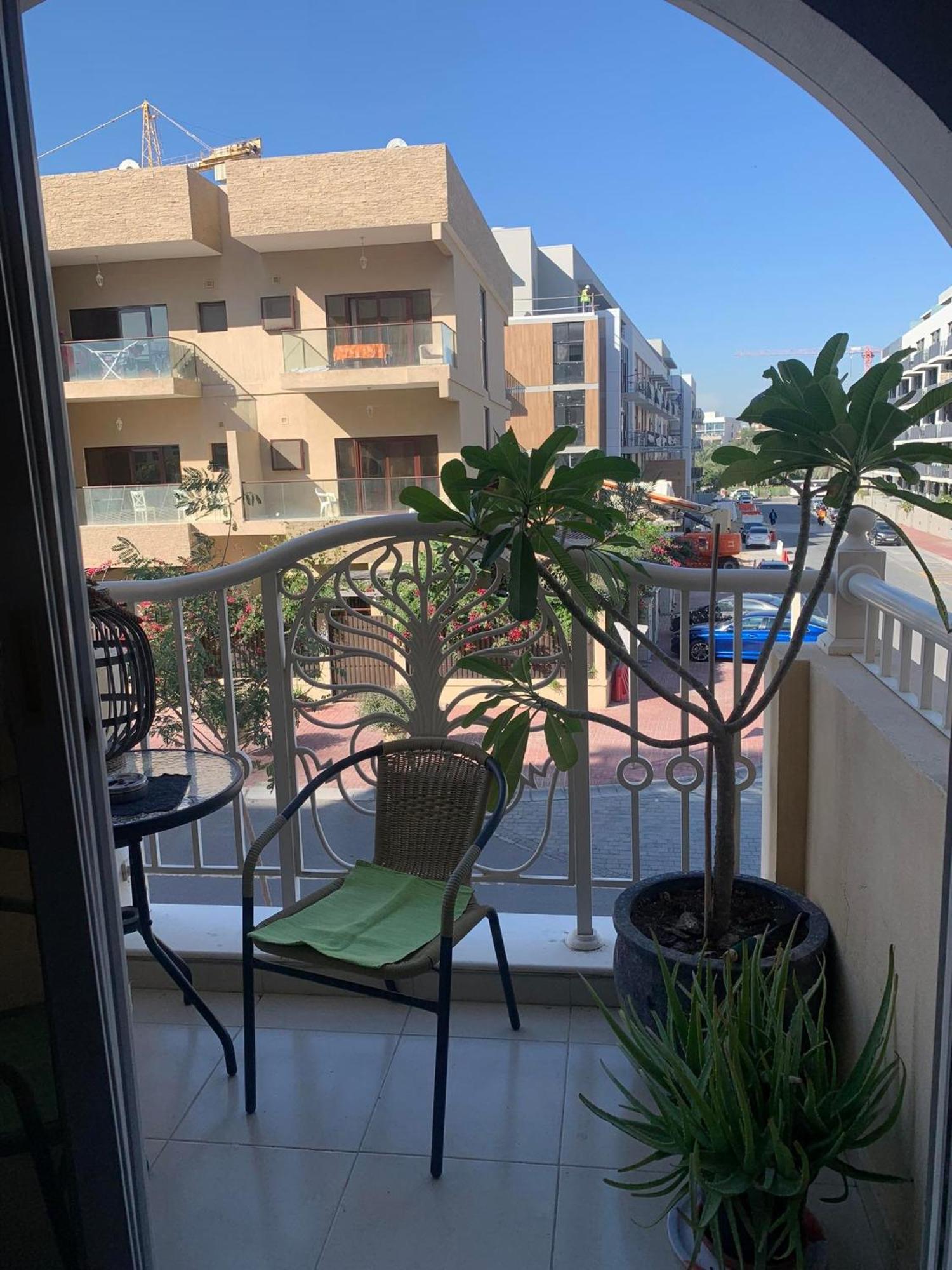 Huge Entire Apartment For Couples ,Families & Groups -Up To 5 Guests- With Free Pool, Steam & Sauna ,Jvc,Dubai Eksteriør bilde